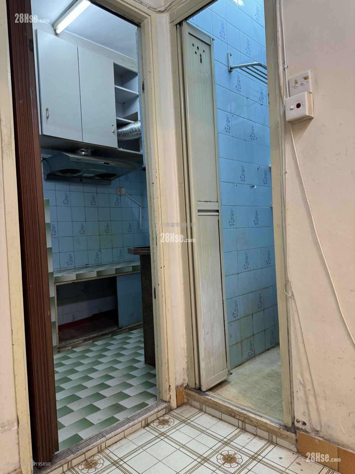 万康大厦 售盘 2 房 , 1 浴室 373 平方尺