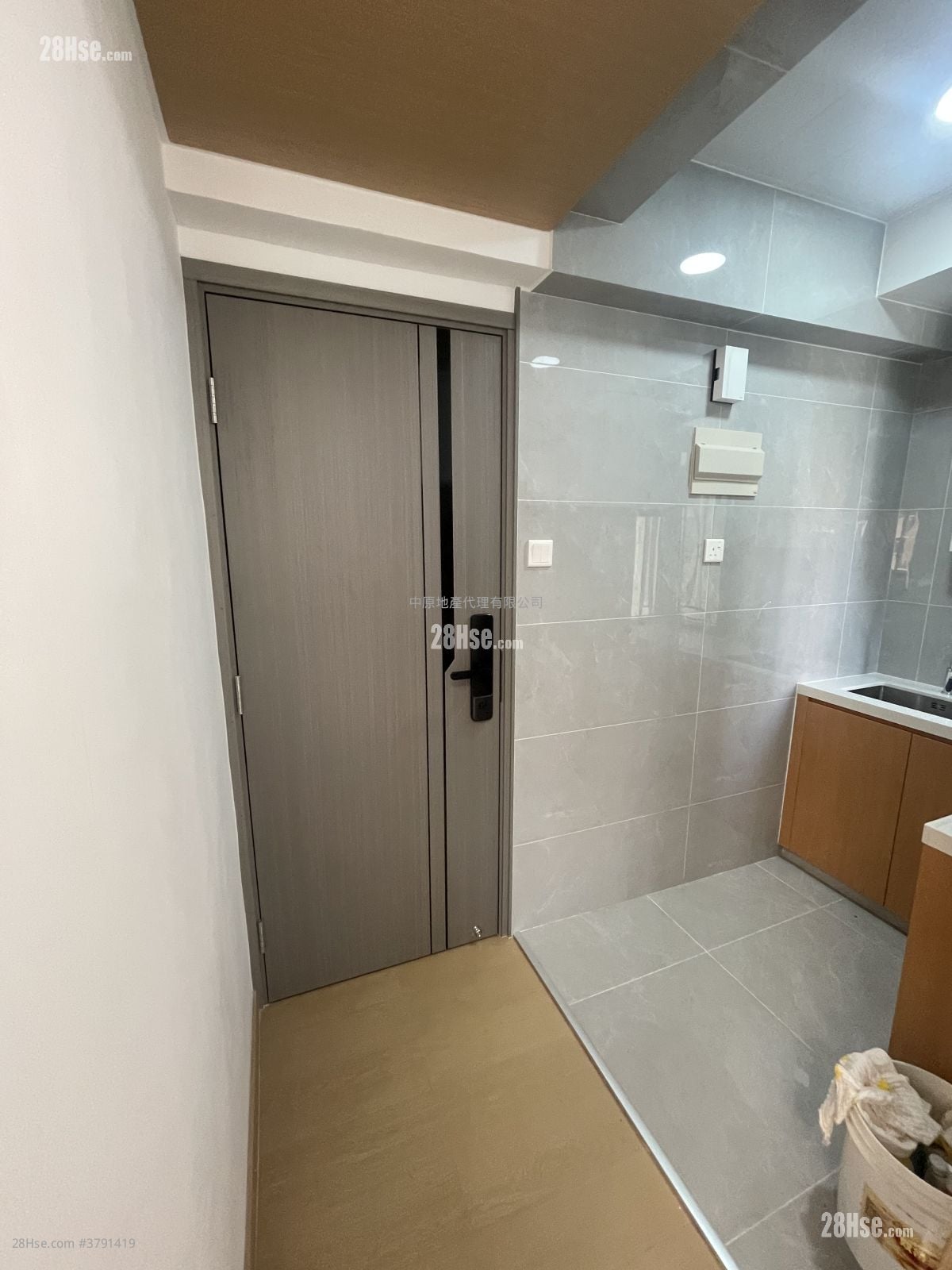 富丽花园 租盘 2 房 , 1 浴室 313 平方尺