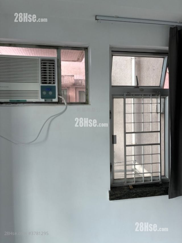 Sheung Shui Centre Rental 2 Bedrooms , 1 Bathroom 351 ft²