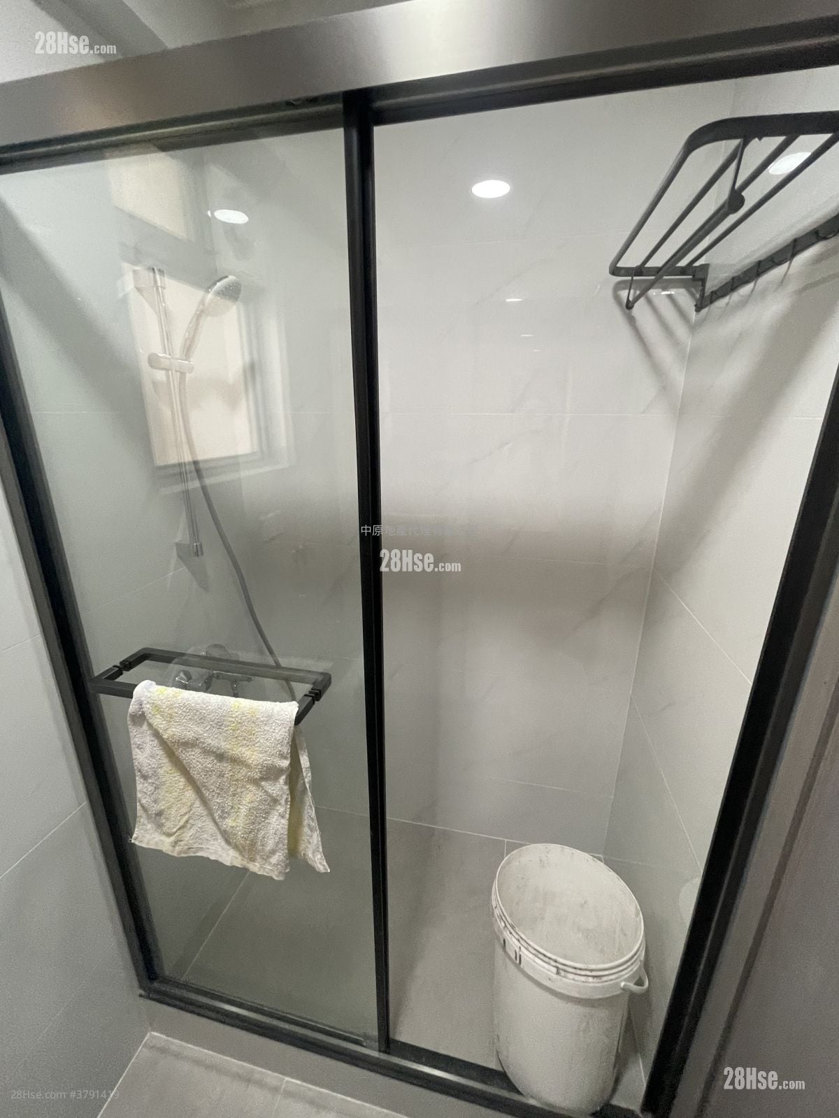 富丽花园 租盘 2 房 , 1 浴室 313 平方尺