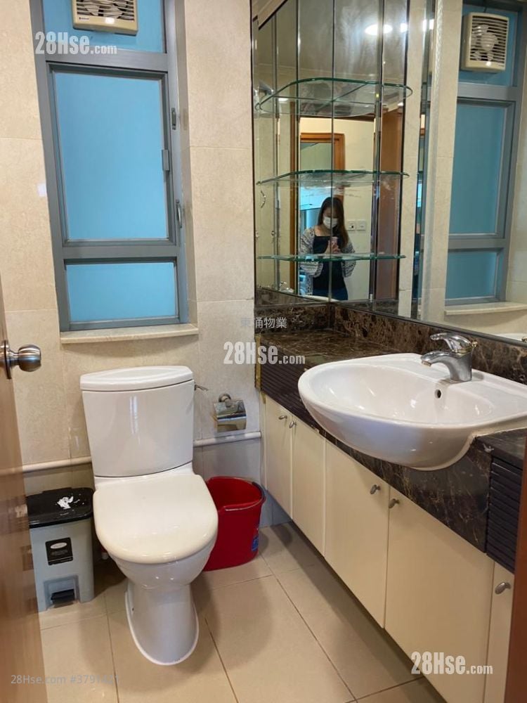 Seaview Crescent Rental 2 Bedrooms , 1 Bathroom 521 ft²