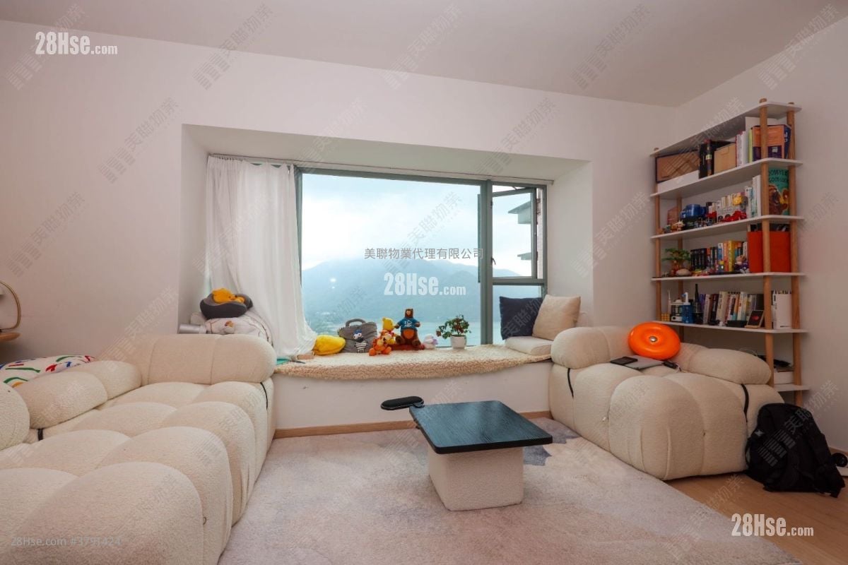 Seaview Crescent Sell 2 Bedrooms 541 ft²