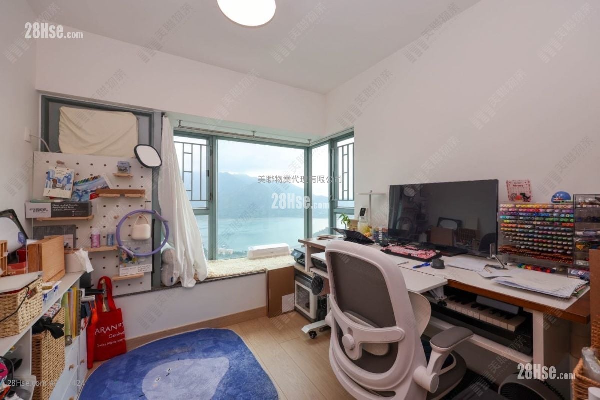 Seaview Crescent Sell 2 Bedrooms 541 ft²