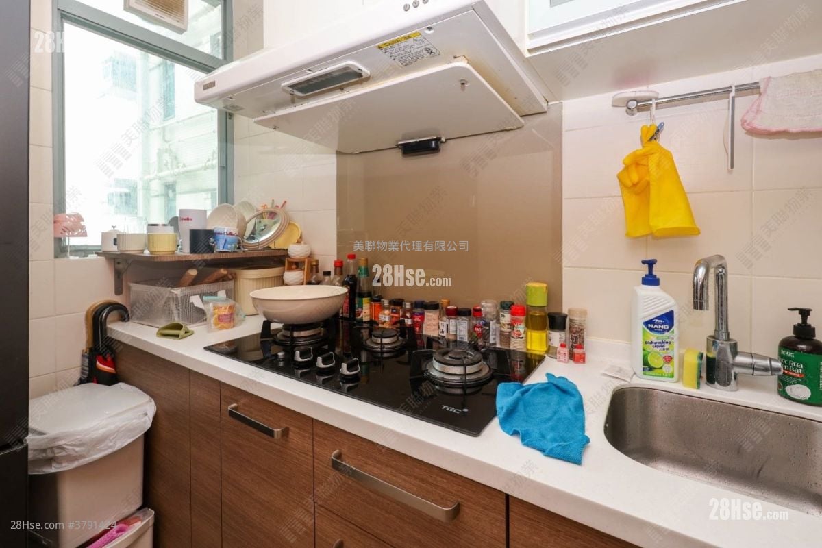 Seaview Crescent Sell 2 Bedrooms 541 ft²