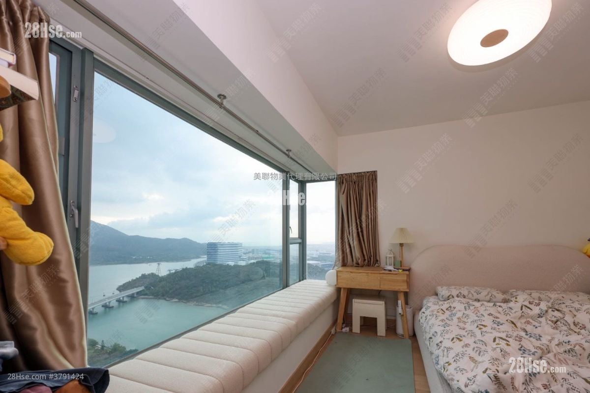 Seaview Crescent Sell 2 Bedrooms 541 ft²