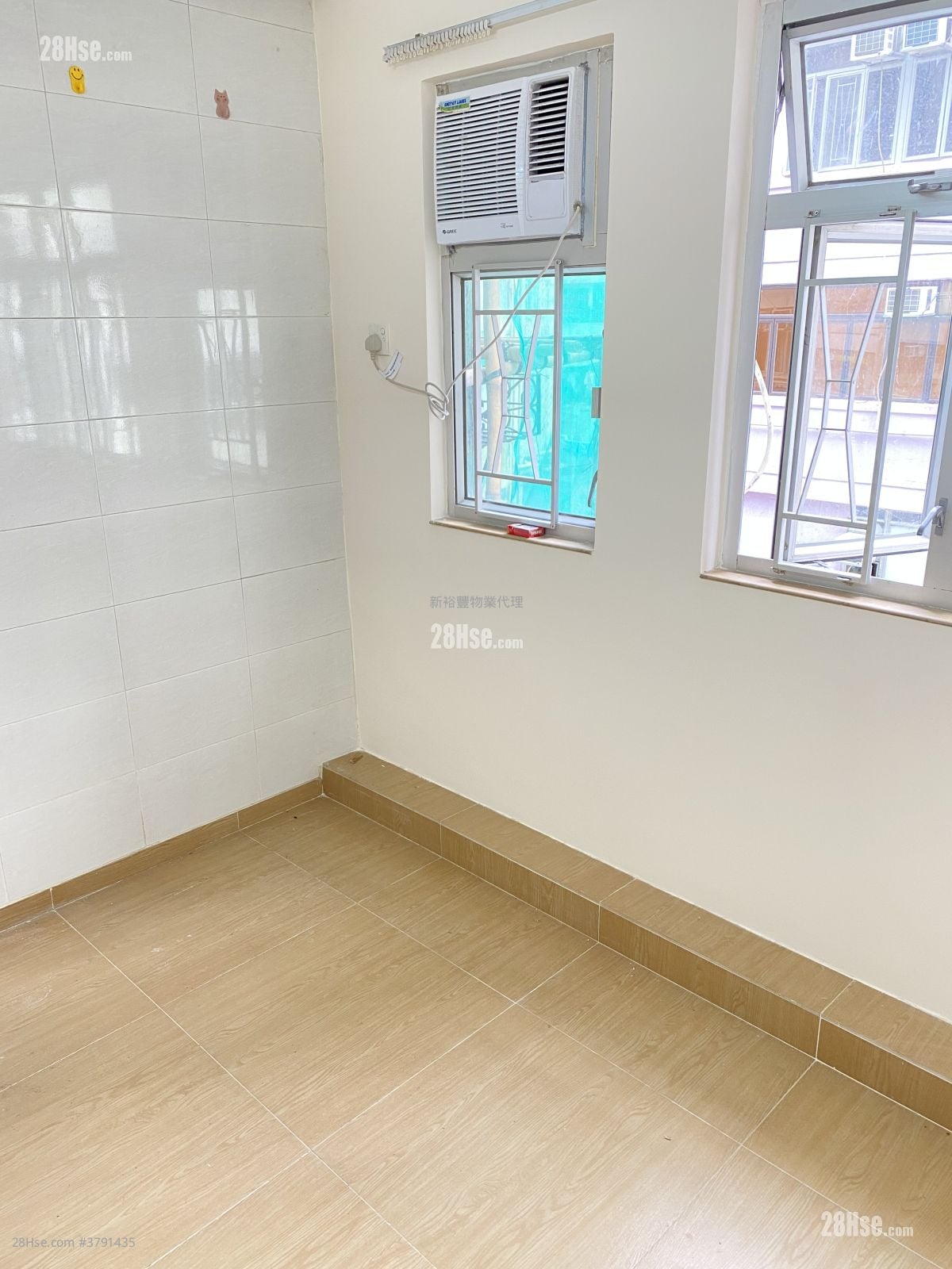 砵兰街302号 租盘 开放式间隔 , 1 浴室 105 平方尺