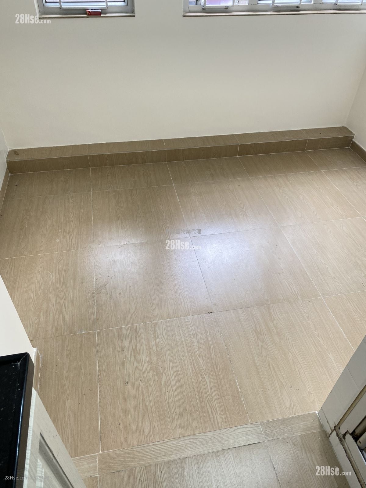 砵兰街302号 租盘 开放式间隔 , 1 浴室 105 平方尺