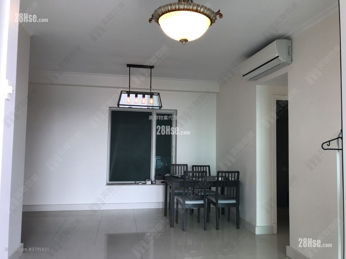 领都 售盘 3 房 , 3 浴室 822 平方尺