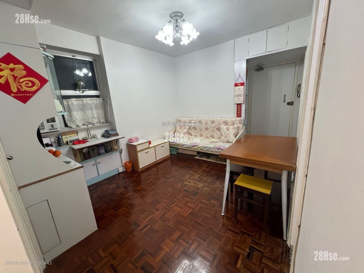 Wyler Garden Sell 2 Bedrooms , 1 Bathroom 336 ft²