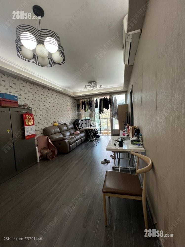 万景峯 售盘 3 房 826 平方尺