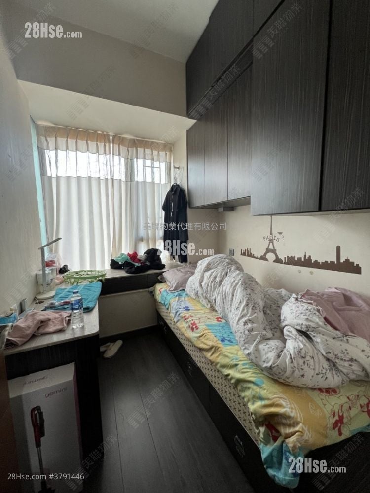 万景峯 售盘 3 房 826 平方尺