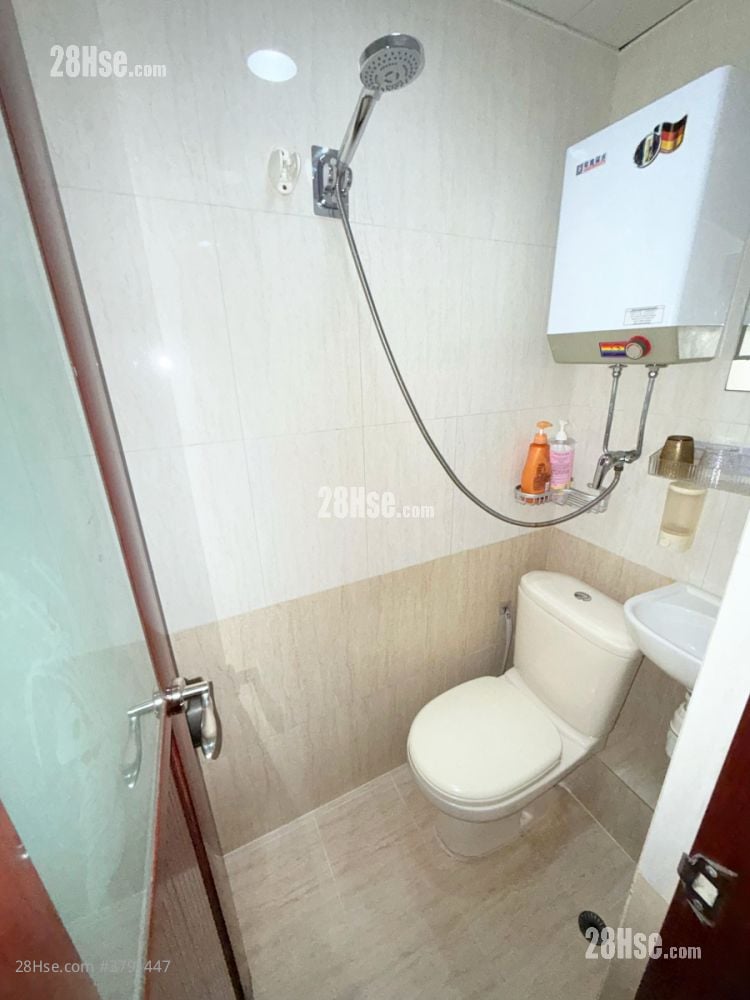 重庆大厦 租盘 5+ 房 , 5+ 浴室 80 平方尺