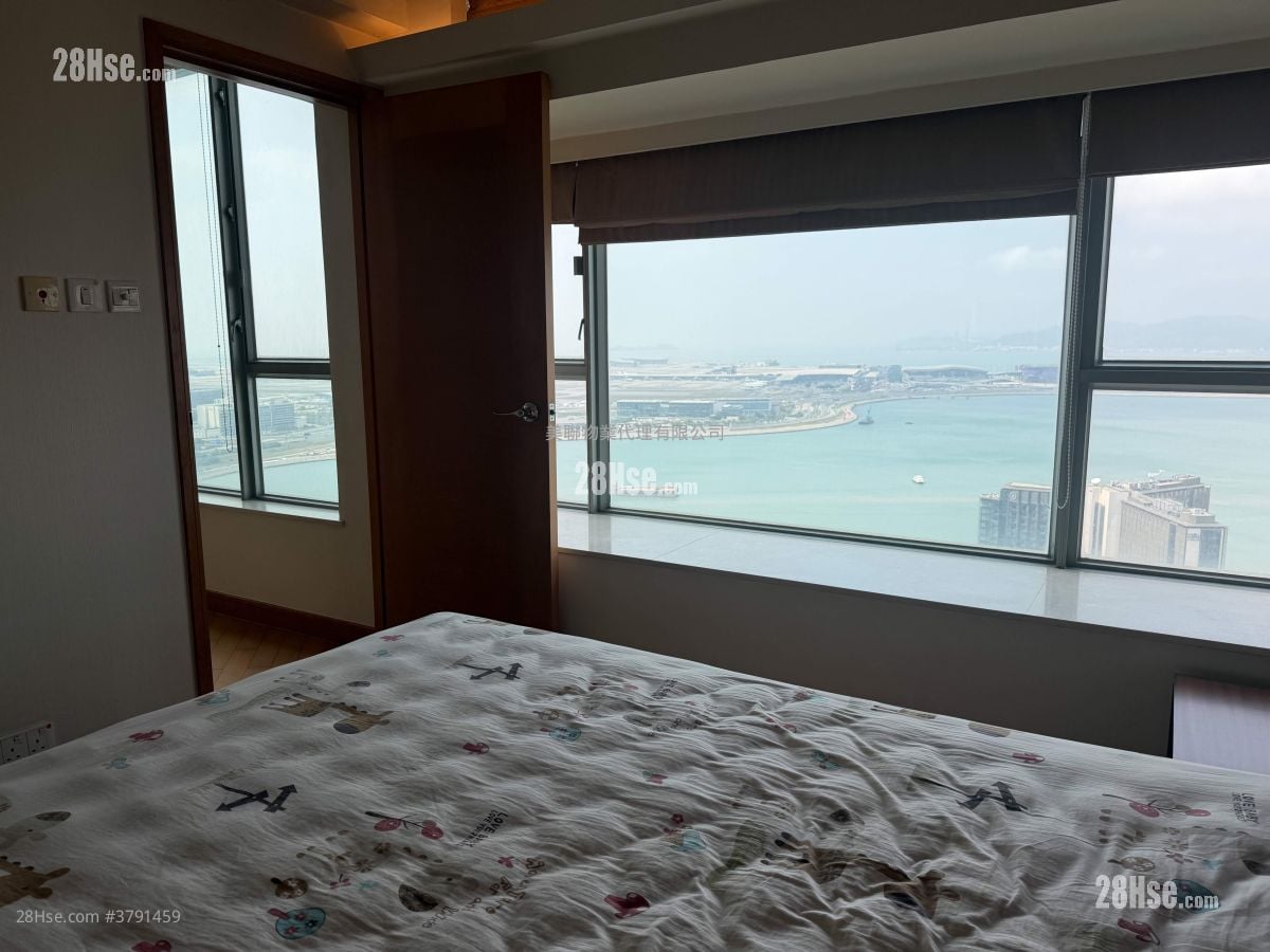 Coastal Skyline Sell 3 Bedrooms 911 ft²