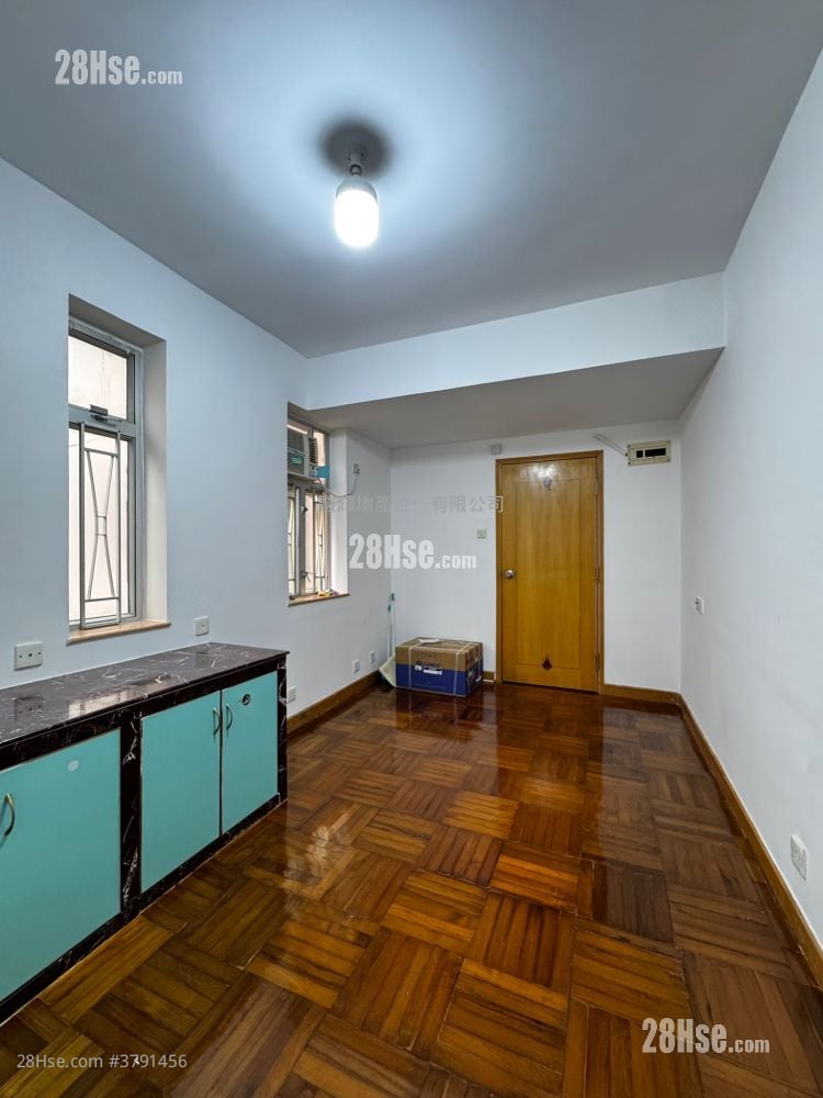 Wah Sun Building Rental 318 ft²