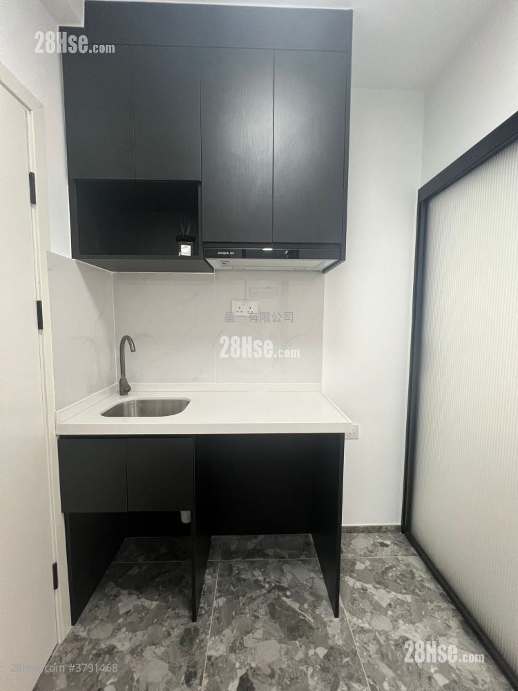 Garden Mansion Rental 1 Bedroom , 1 Bathroom 160 ft²