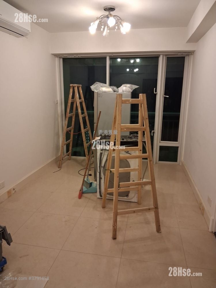 都会駅 租盘 2 房 , 1 浴室 492 平方尺