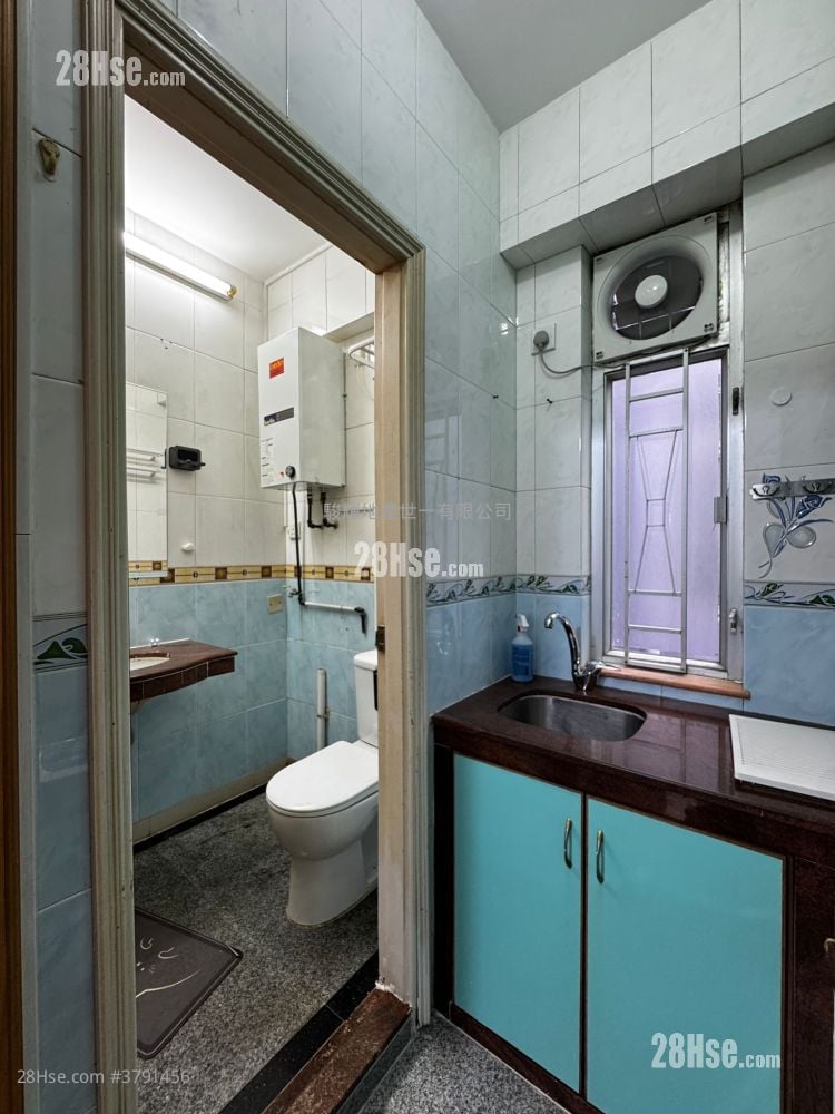 Wah Sun Building Rental 318 ft²