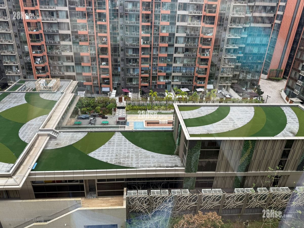 Centra Horizon Rental 3 Bedrooms , 1 Bathroom 581 ft²