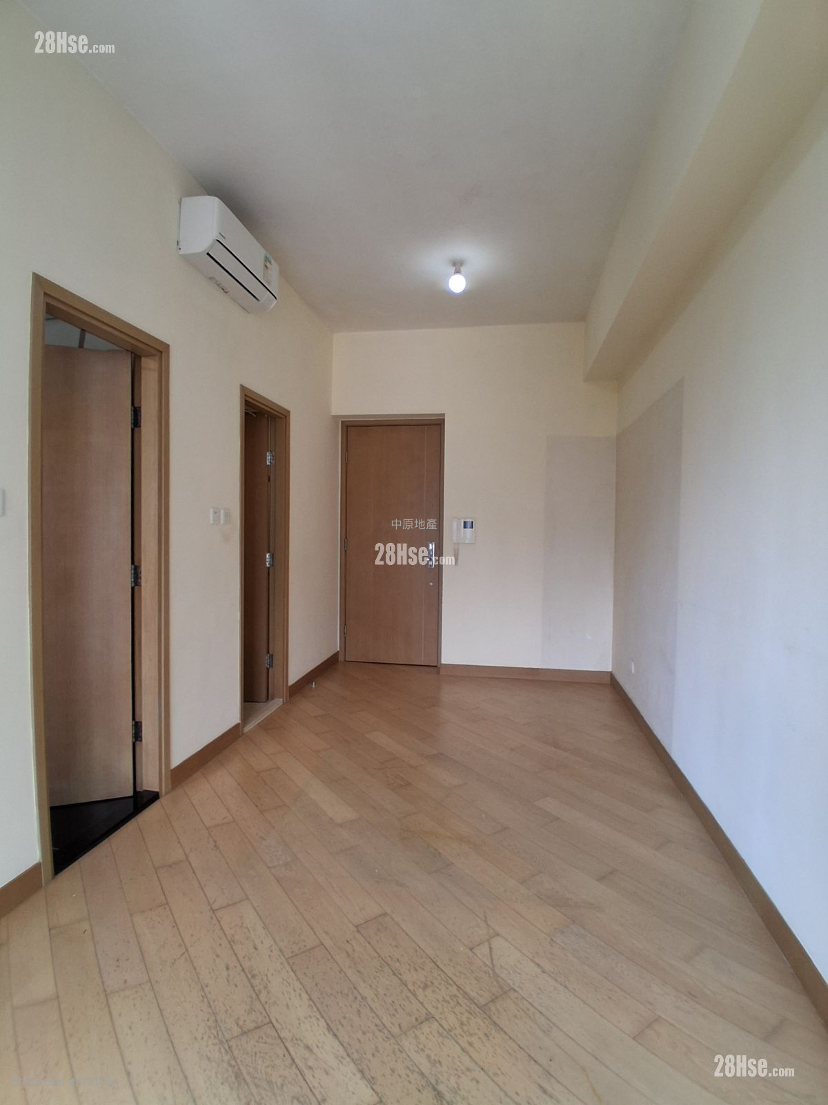 Warrenwoods Sell Studio 273 ft²