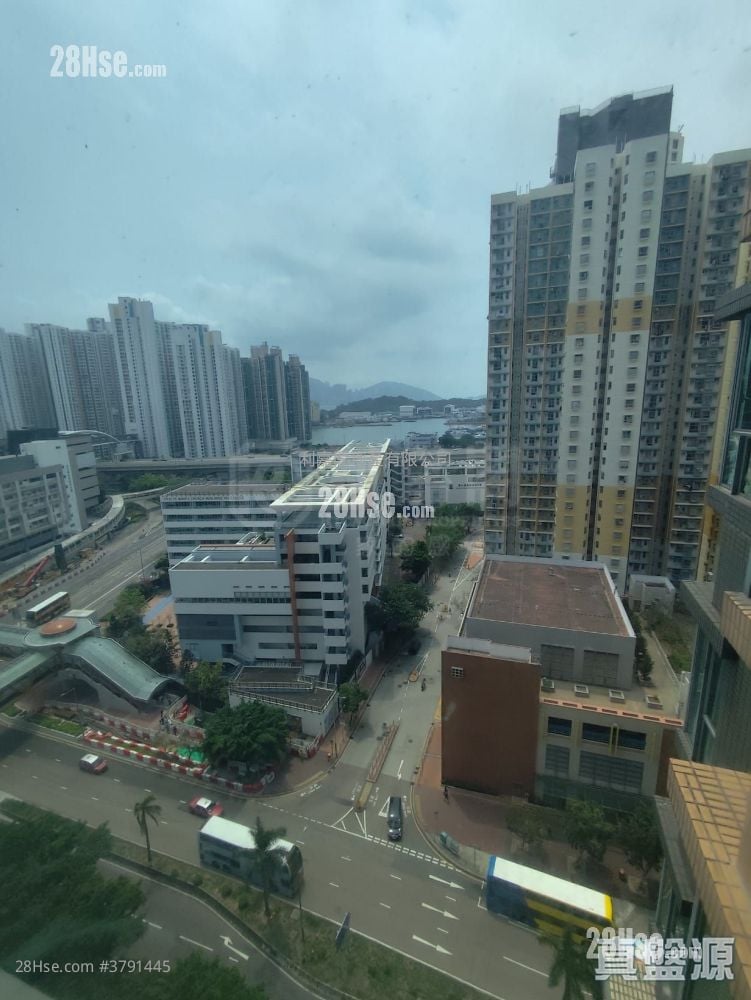 Aquamarine Sell 2 Bedrooms 502 ft²