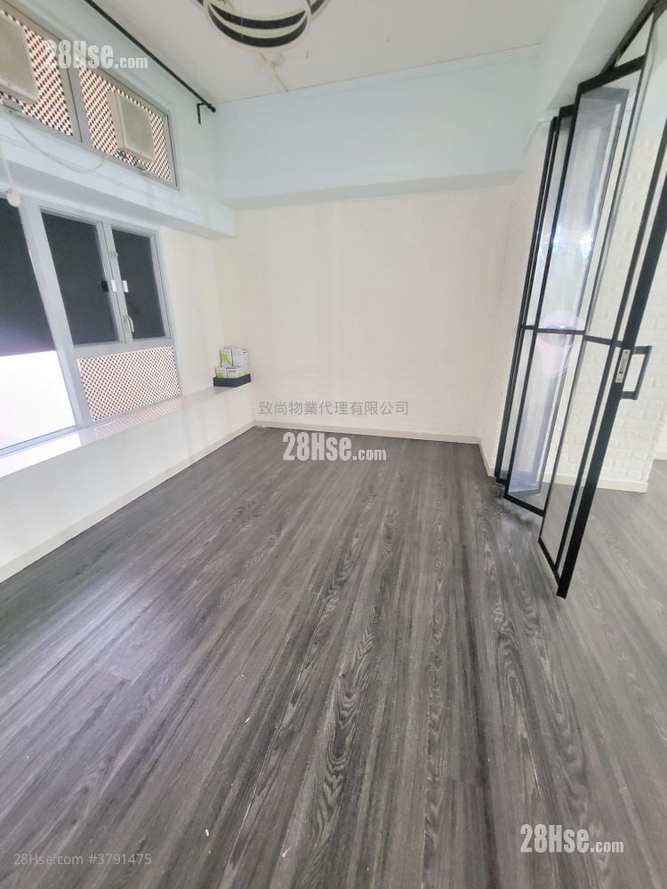 Hoi Luen Industrial Centre Rental 1 Toilet