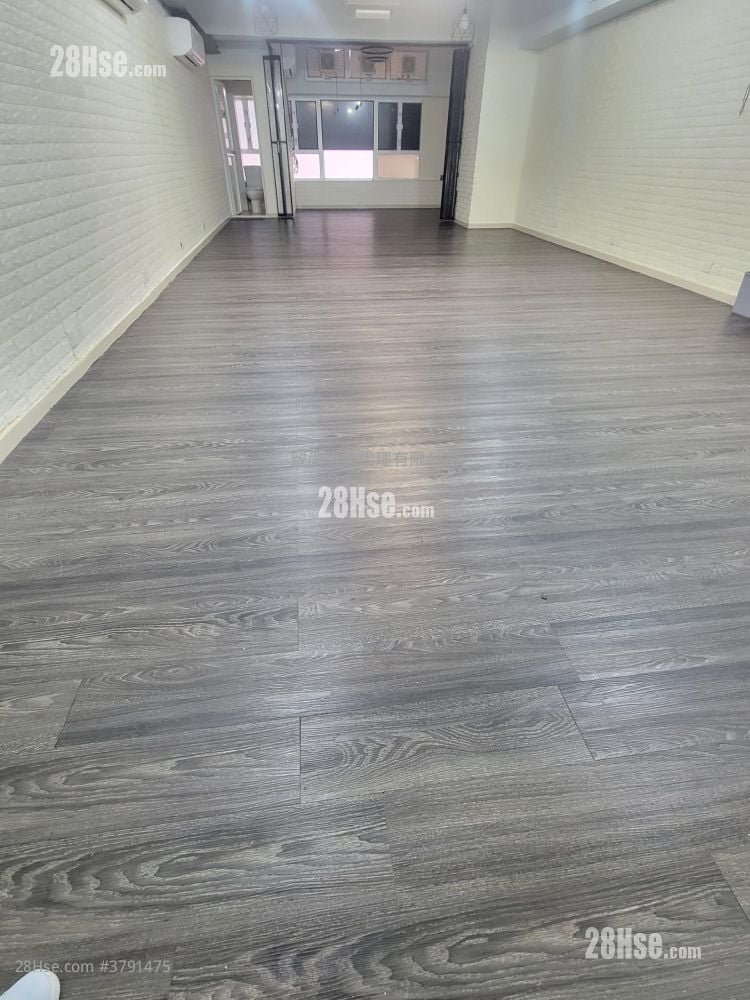 Hoi Luen Industrial Centre Rental 1 Toilet