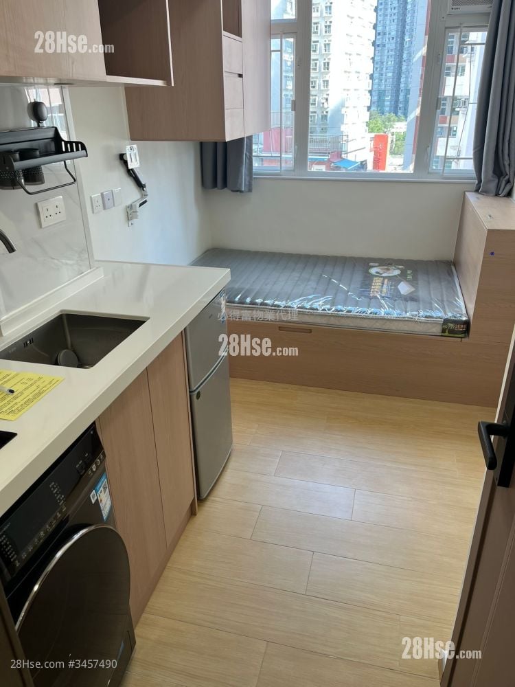 Fife Lau Rental Studio , 1 Bathroom 180 ft²