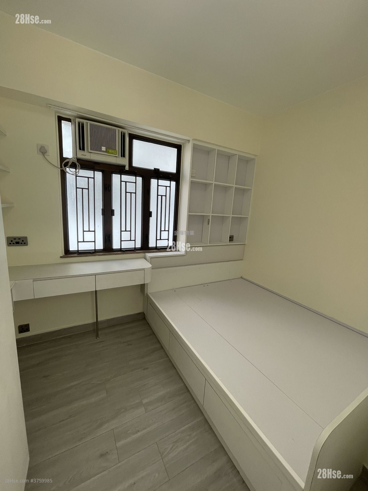 中央大厦 售盘 2 房 , 1 浴室 591 平方尺