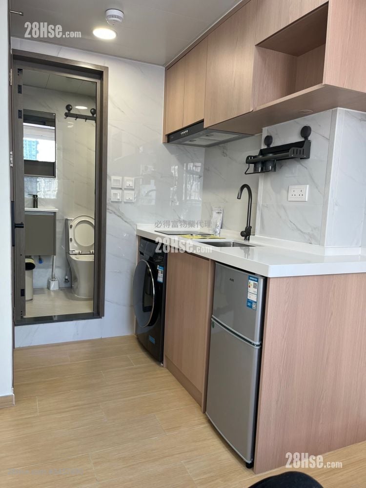 Fife Lau Rental Studio , 1 Bathroom 180 ft²