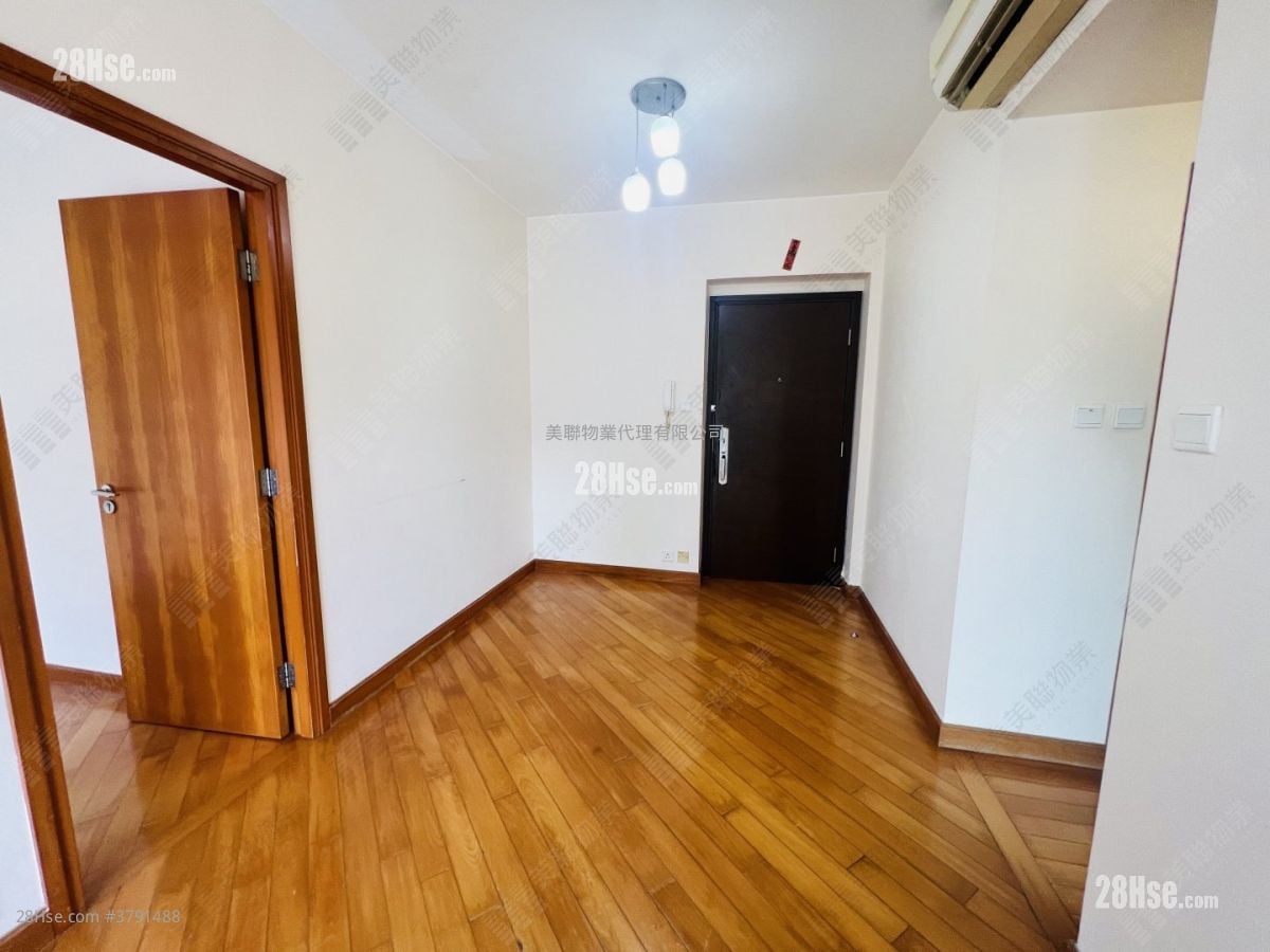 i-home 租盘 2 房 , 1 浴室 457 平方尺