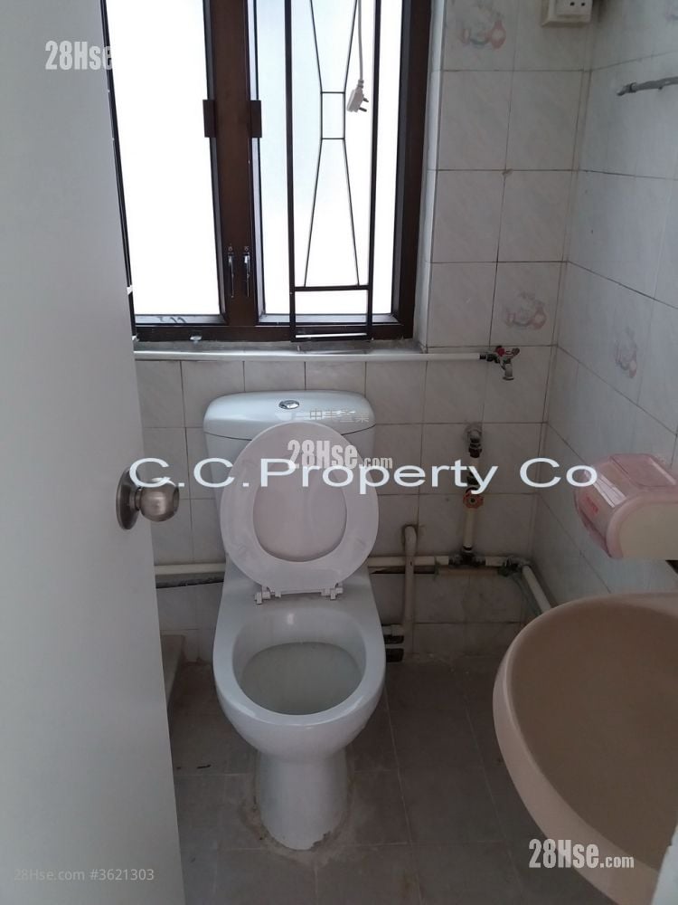 高威楼 售盘 3 房 , 1 浴室 406 平方尺