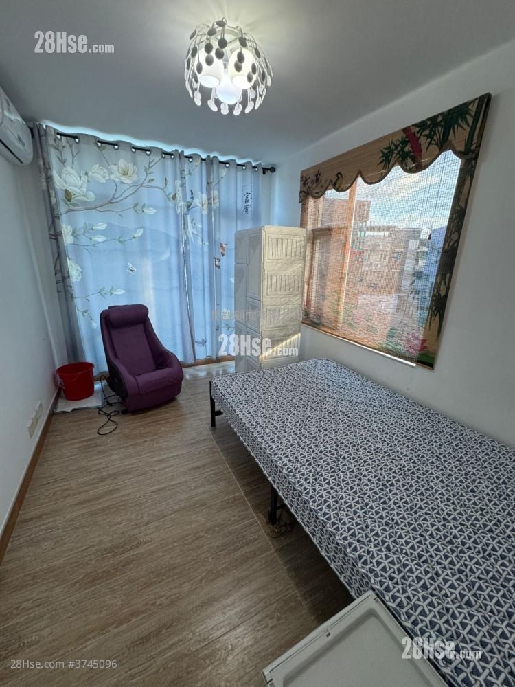 村屋 租盘 2 房 , 2 浴室