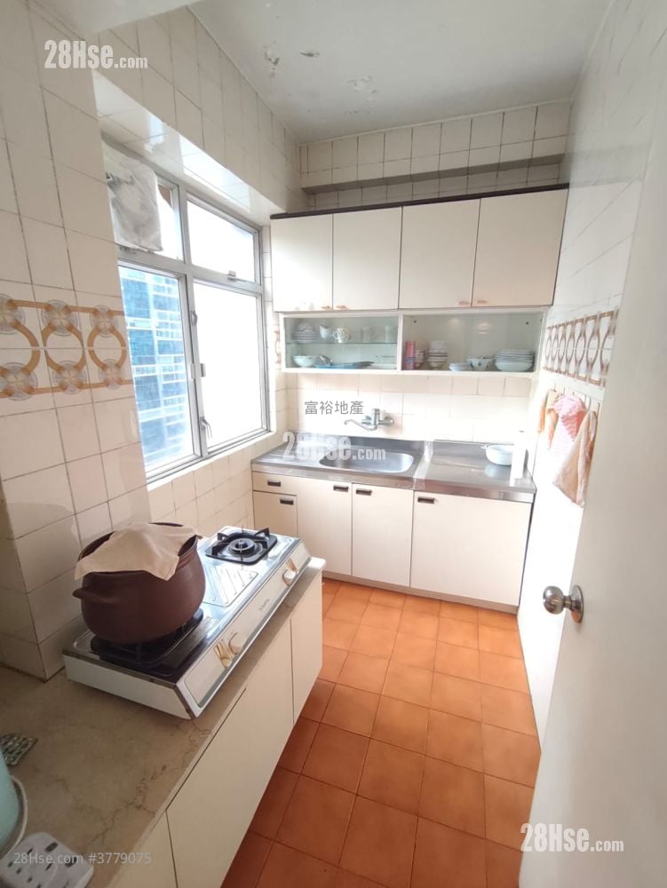 乾泰隆大厦 租盘 3 房 , 2 浴室 908 平方尺