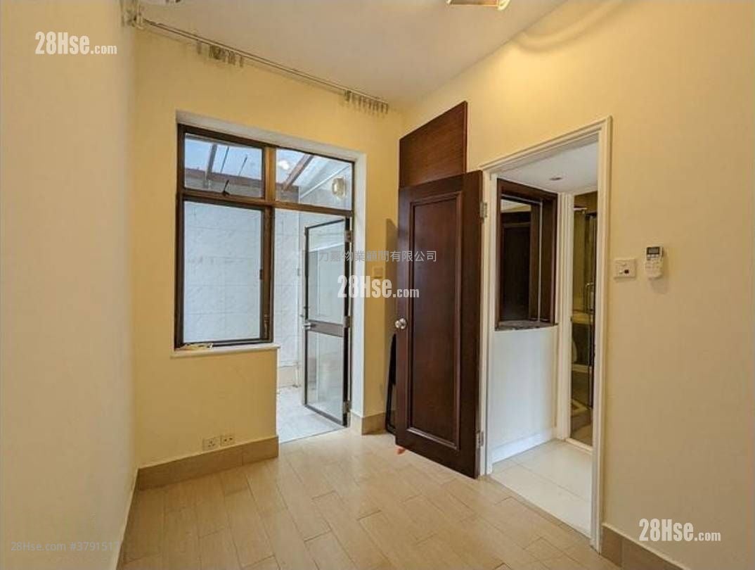 Villa Rocha Sell 3 Bedrooms , 2 Bathrooms 1,048 ft²