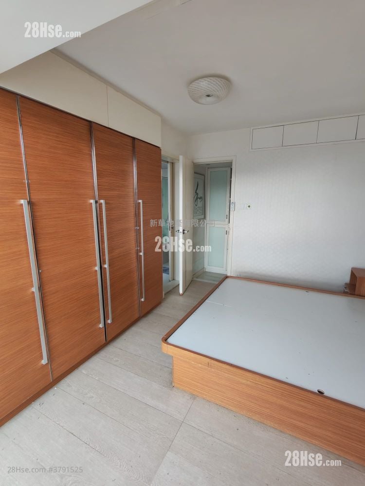 康怡花园 售盘 3 房 , 2 浴室 757 平方尺