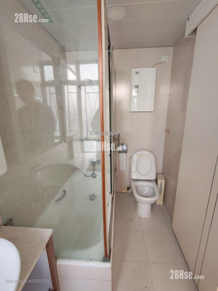 康怡花园 售盘 3 房 , 2 浴室 757 平方尺