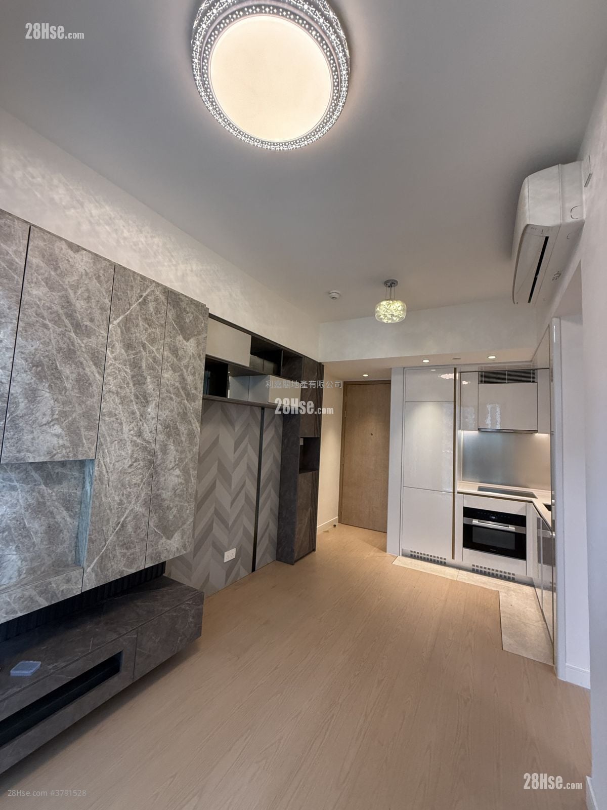 Monaco One Sell 2 Bedrooms , 1 Bathroom 444 ft²