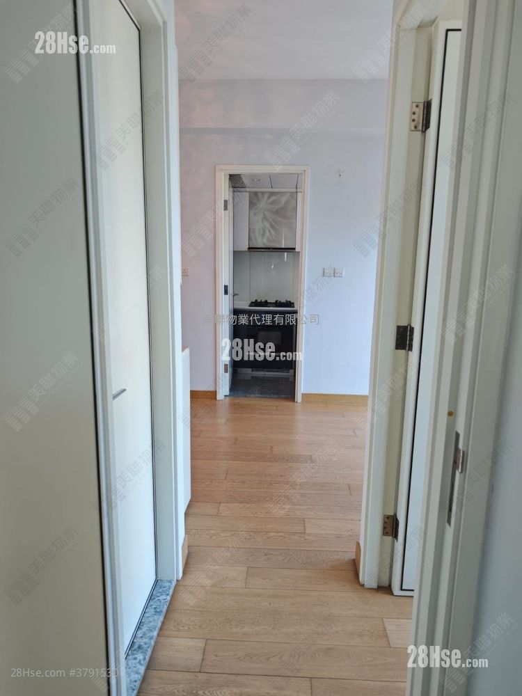 Capri Sell 2 Bedrooms , 1 Bathroom 521 ft²