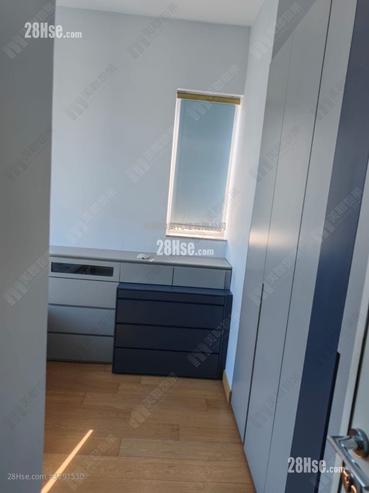 Capri Sell 2 Bedrooms , 1 Bathroom 521 ft²