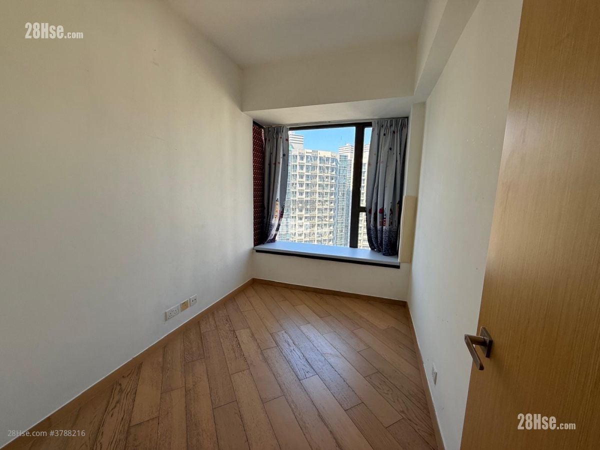 The Visionary Sell 3 Bedrooms , 2 Bathrooms 1,034 ft²