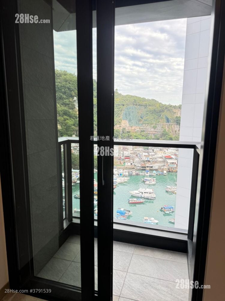 Montego Bay Sell 347 ft²