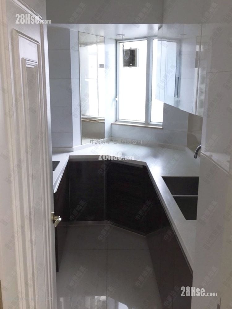 领都 售盘 3 房 , 2 浴室 728 平方尺