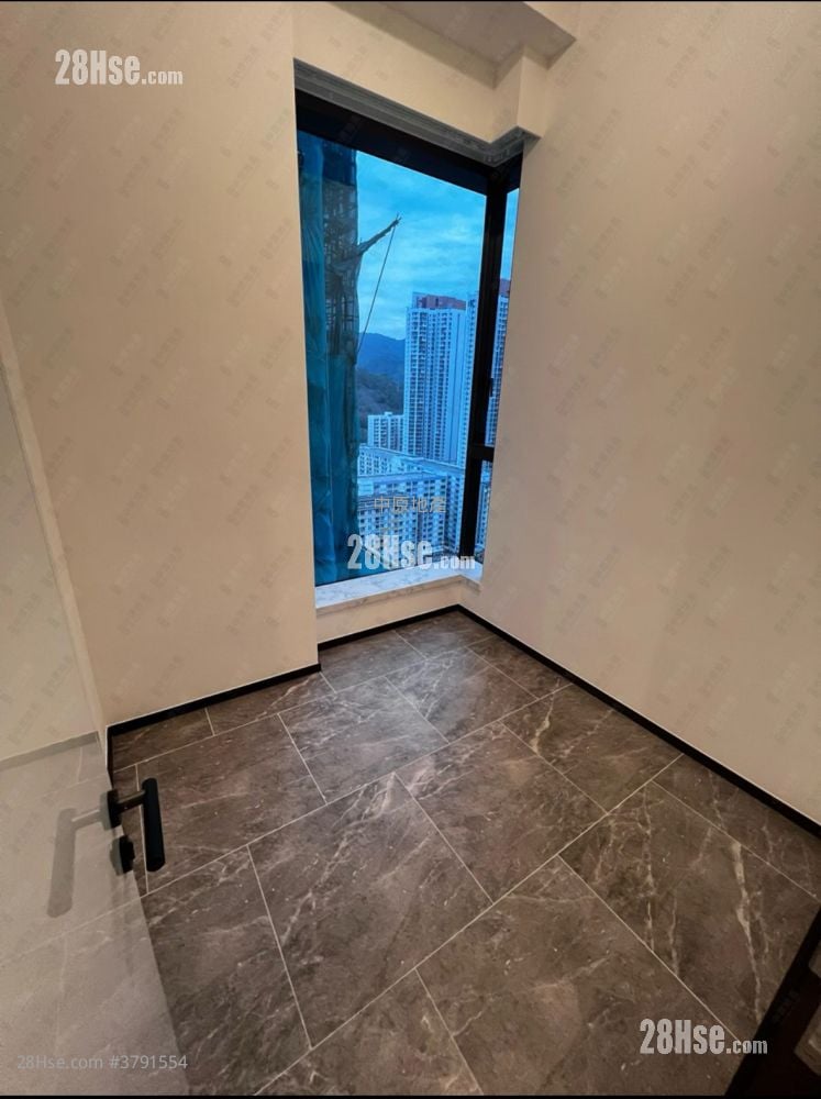 Belgravia Place 售盘 2 房 351 平方尺