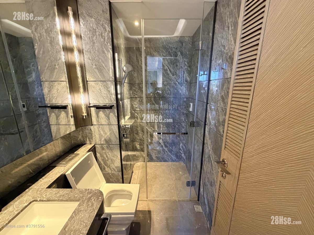 睡房 1: 天铸 售盘 4 房 , 3 浴室 1,581 平方尺