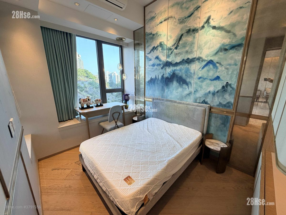 睡房 1: 天铸 售盘 4 房 , 3 浴室 1,581 平方尺