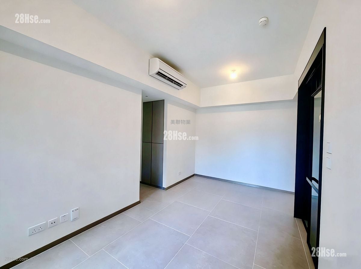 Novo Land Sell 3 Bedrooms , 1 Bathroom 685 ft²