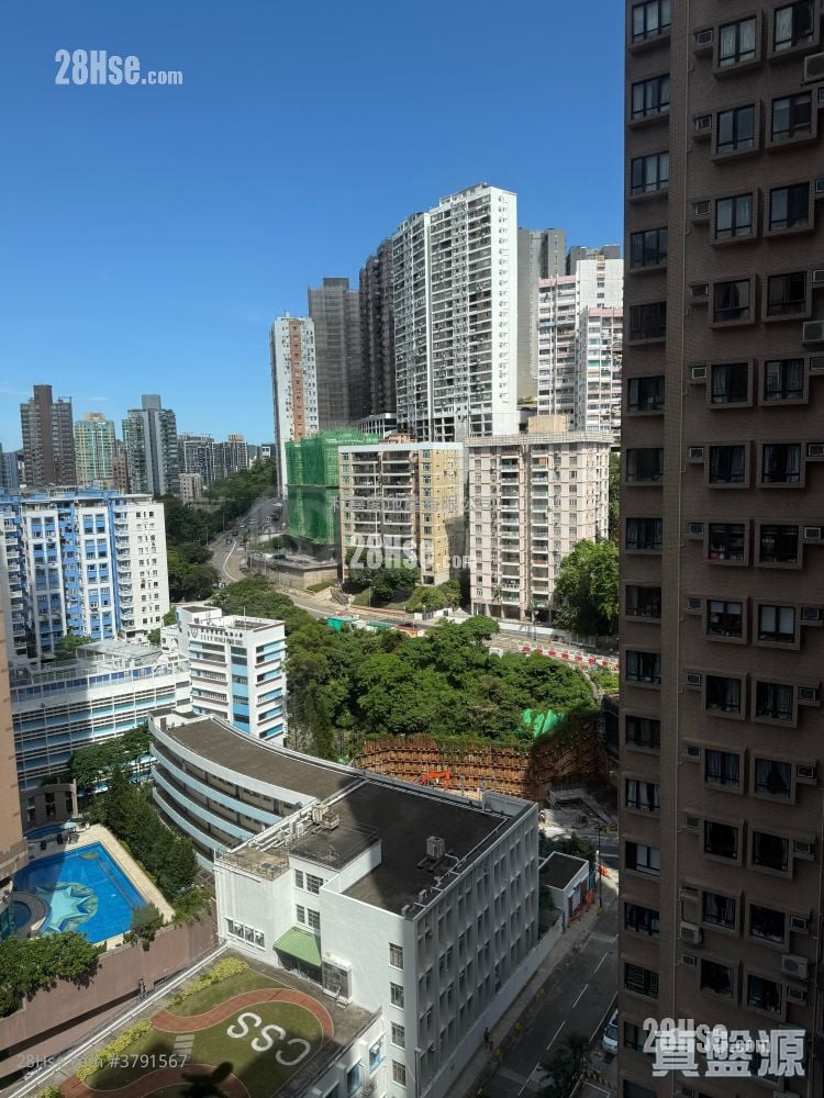 Fortress Garden Sell 3 Bedrooms , 2 Bathrooms 652 ft²