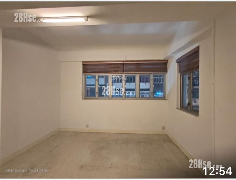 Yee Fai Building Sell 2 Bedrooms , 1 Bathroom 518 ft²