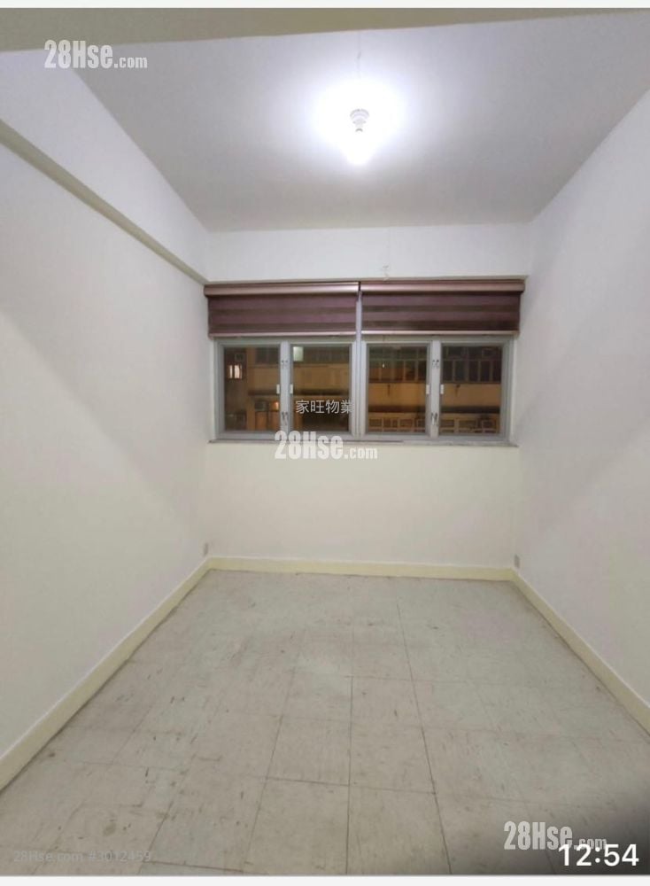 Yee Fai Building Sell 2 Bedrooms , 1 Bathroom 518 ft²