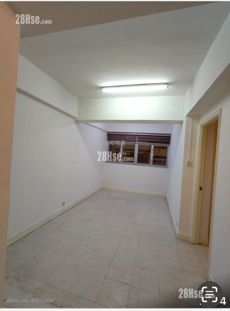 Yee Fai Building Sell 2 Bedrooms , 1 Bathroom 518 ft²